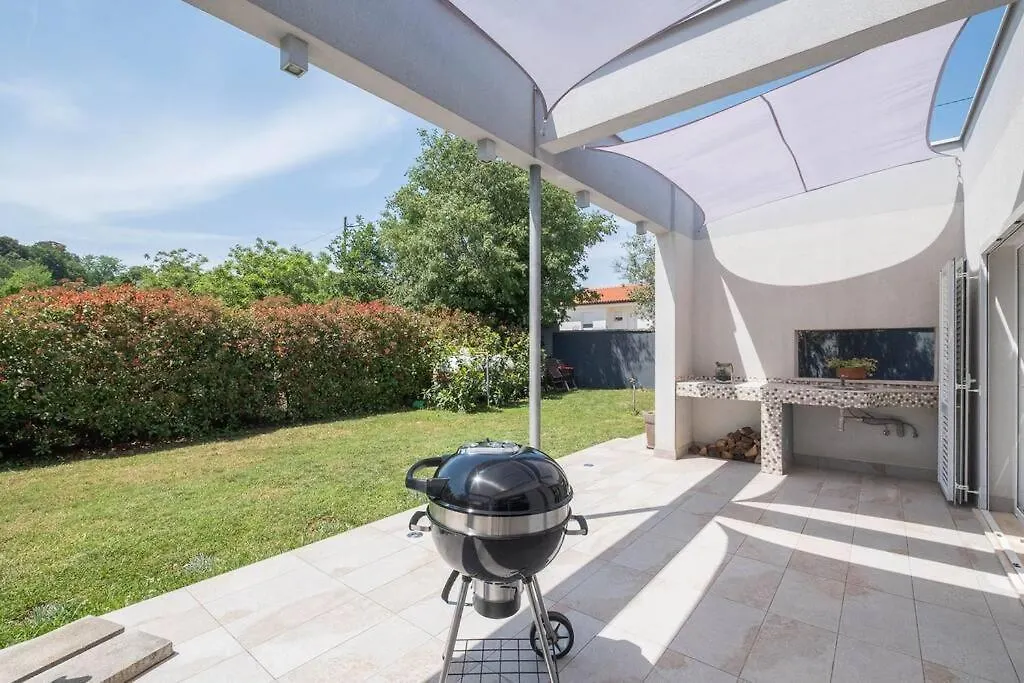 Holiday home House Sparrow Vintijan Croatia